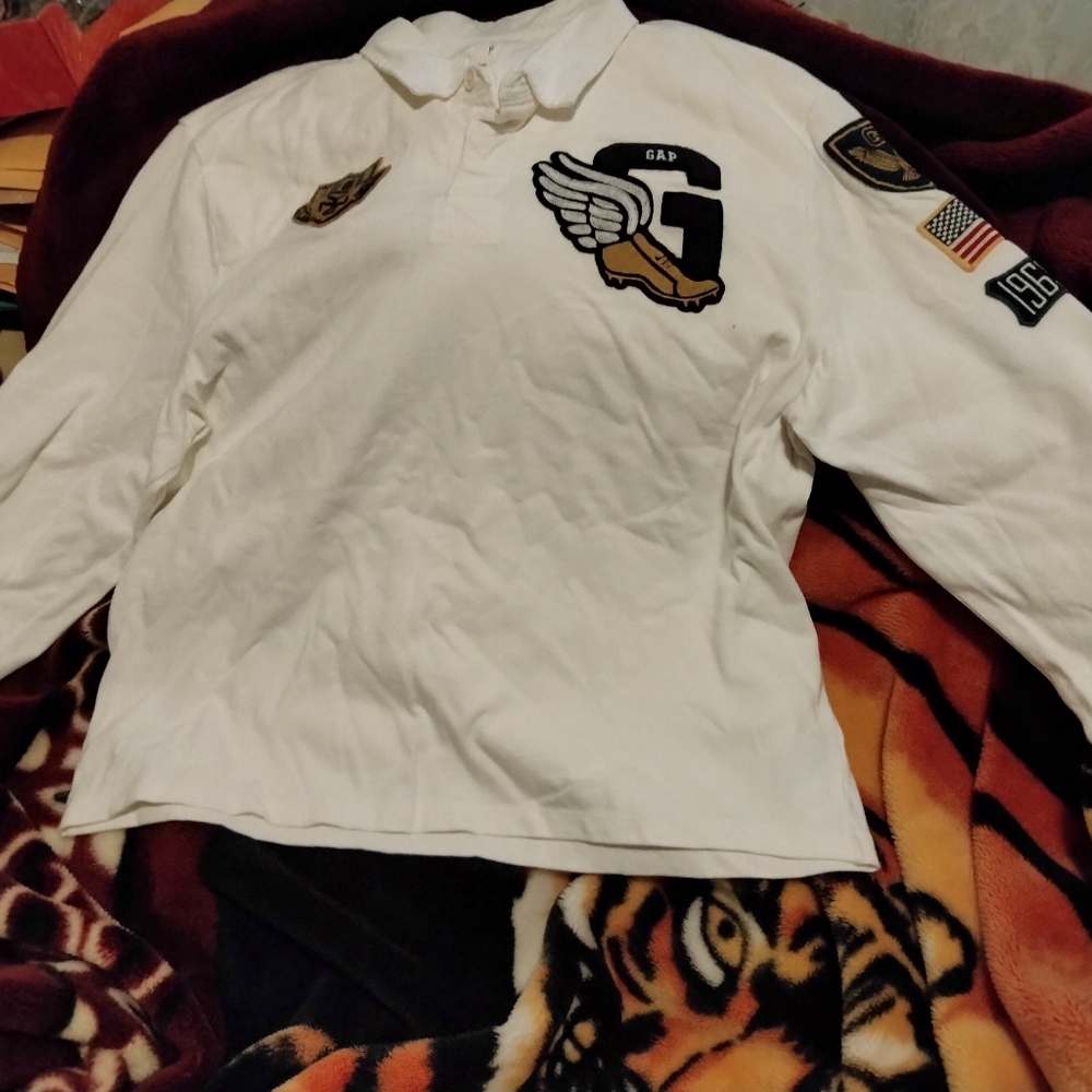 Authentic GAP mens Rugby Jersey XL. Super logos. Brand New w/ Tag.